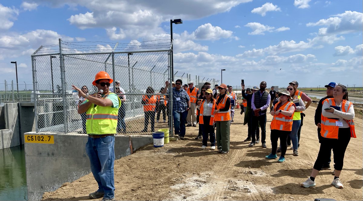 #CentralValleyTour participants learned how #groundwater pumping has caused portions of the San Joaquin Valley to sink. The phenomenon, known as subsidence, can damage #cawater infrastructure, such as the Friant-Kern Canal which is currently undergoing major repairs.