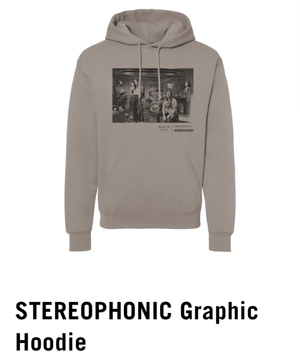 Truly sad the @stereobway hoodie isn’t a zip hoodie. @CreativeGoodsNY why have you betrayed me so!