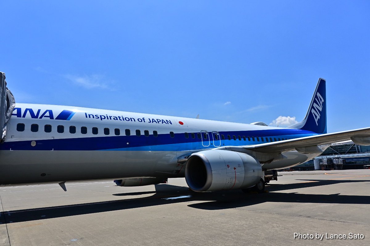 Lance_K_Sato425's tweet photo. NH623便鹿児島行。
⁡
サテライトターミナルか、と思ったら509は沖止め。タラップを登り機内へ。
⁡
#ANA  #AllNipponAirways  #全日空  #全日本空輸   #ANAWINGS  #ANAウイングス  #ANAAS  #ANAAIRPORTSERVICE  #ANAエアポートサービス #FlyANA  #ソラマニ_ヒコーキ  #あんしんあったかあかるく元気  #InspirationofJAPAN  #その想いと飛び立つ  #きたえた翼は強い  #いつもまあたらしい出逢いを  #Boeing  #B737800  #JA83AN #RJTT #HND  #東京国際空港  #羽田空港  #STARALLIANCE  #skypassport_photo #Nikon  #Zfc  #NikonZfc