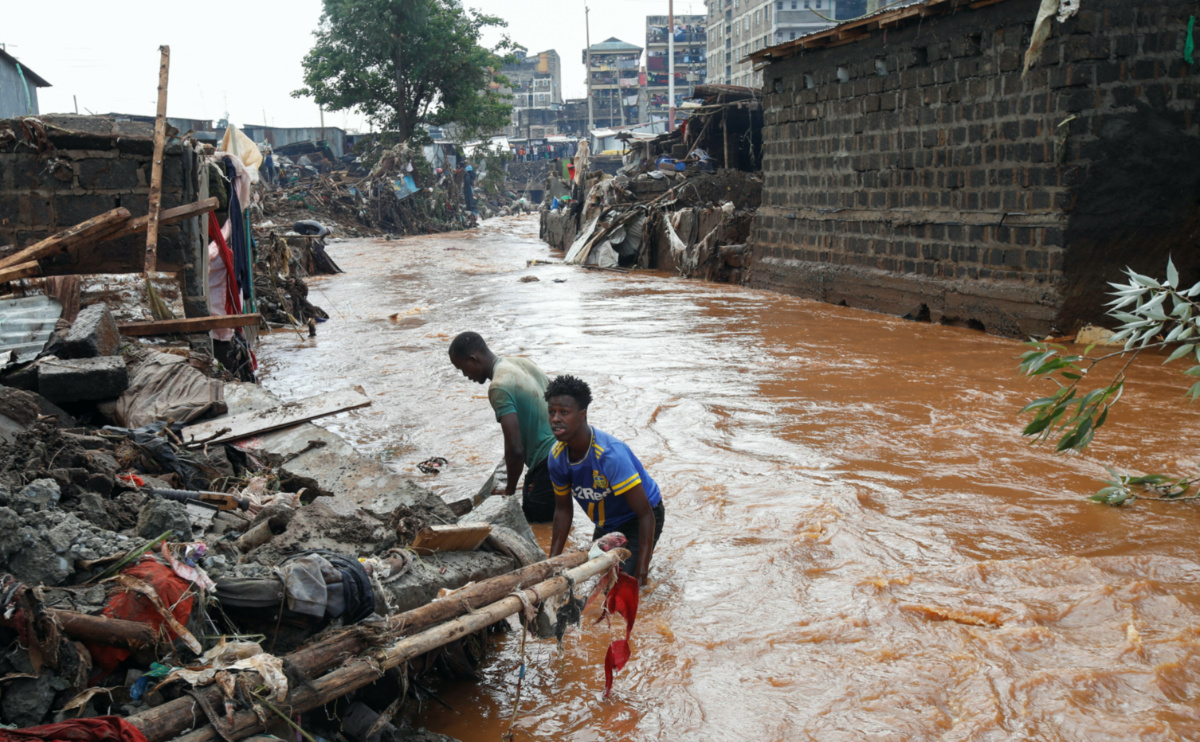 Kenyan military deployed as East Africa floods kill dozens @SightMagazine #Kenya #EastAfricafloods #Tanzania #Nairobi #NairobiRiver #Kenyafloods

sightmagazine.com.au/news/kenyan-mi…