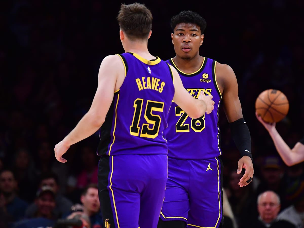 LakeShowYo tweet media