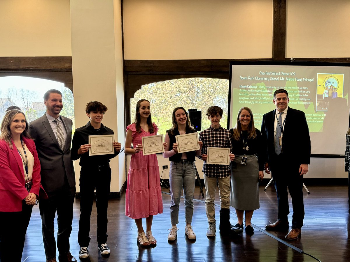 HawthornMSN73's tweet image. We were so incredibly proud to recognize 2 very deserving 8th graders today at the @IPALake student recognition breakfast! #BetterTogether