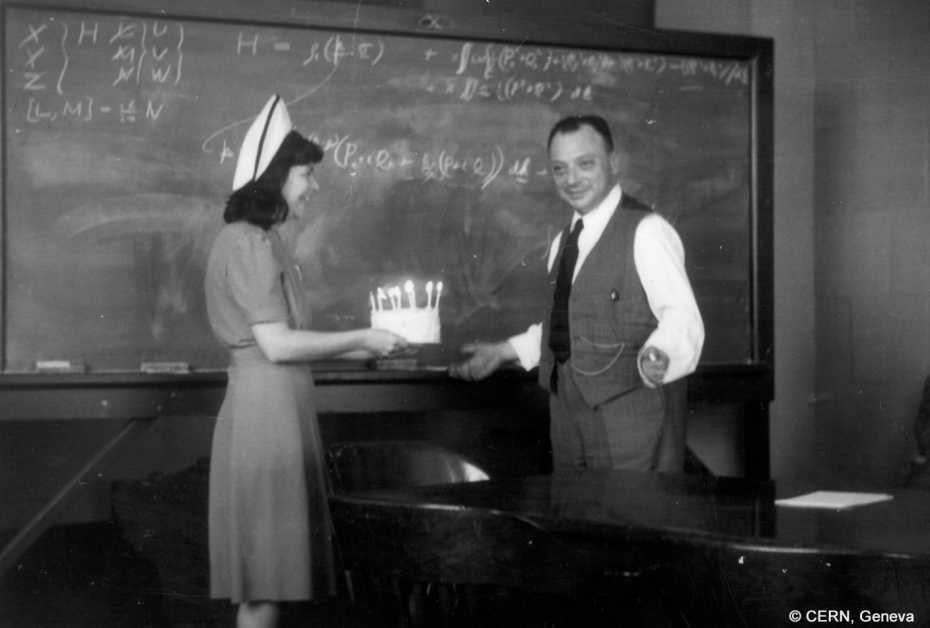 PhysInHistory's tweet image. Happy 124th Birthday to Wolfgang Pauli, a Nobel Prize-winning physicist known for his work on quantum mechanics and the Pauli exclusion principle.

He was known for his sharp wit and was referred to as the &quot;conscience of physics&quot; for his honesty in criticizing flawed theories.…