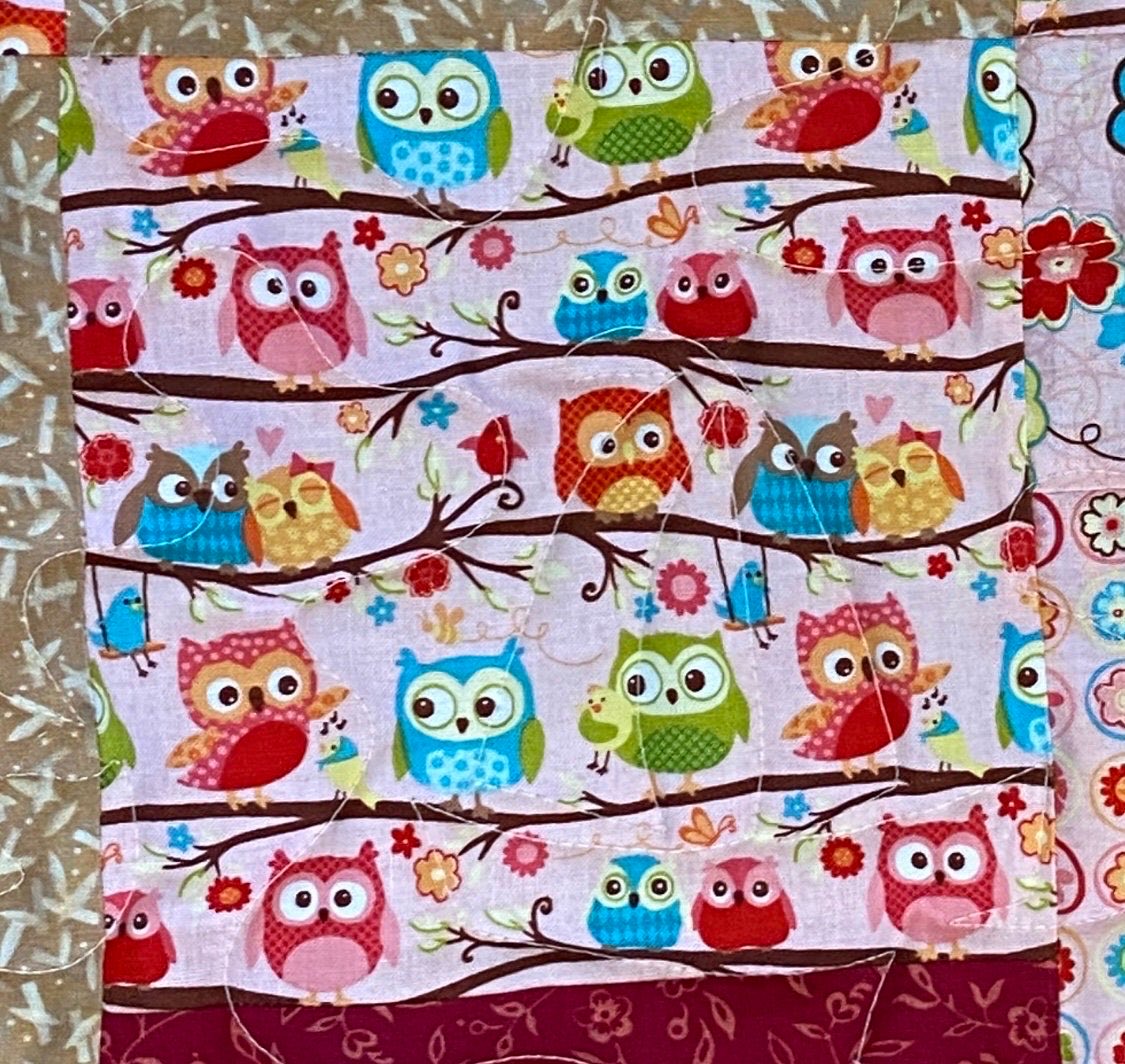 Adorable owl themed quilt available!  #etsy #baby #quilt #blanket foreverhomequilts.etsy.com/listing/152524…