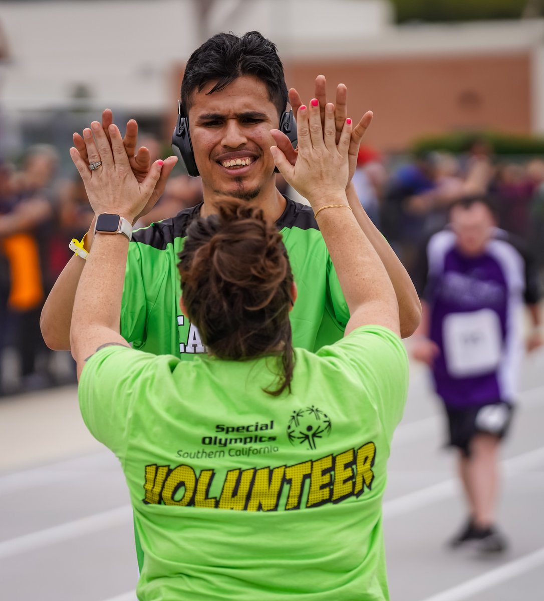 The 2024 Summer Games at @CSULB are happening on June 8 and 9. Get ready for some fun! Details at: sosc.org/summergames #WeAreSOSC #InclusionRevolution #LongBeach #BecomeAVolunteer