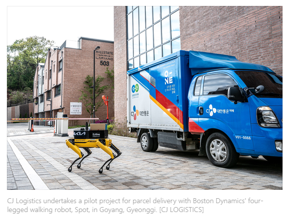 CJ Logistics, Kia pilot robot dog for last-mile delivery.

Boston Dynamics' four-legged robot Spot was put to the test in Korea to see if it can deliver parcels in a pilot project carried out by CJ Logistics and Kia.
 
#robot #Logistics  #NEWWAVE