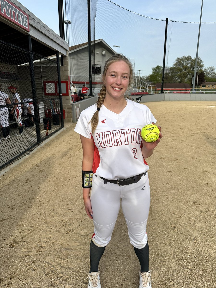 Good conference win tonight! Addison Booth with a grand slam in the 1st and 6 RBIs, Lyv Springer 3-4, Riley Gashaw 2-3, Addi Guerra 2-3, Kennadi M Haley C and Ellie V with hits!