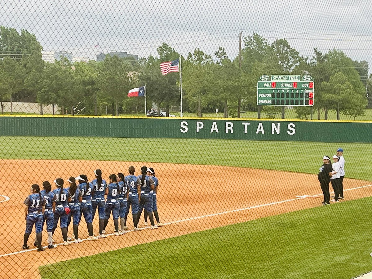 Best of luck ☘️ to our softball 🥎 girls in their first playoff game against Stratford!