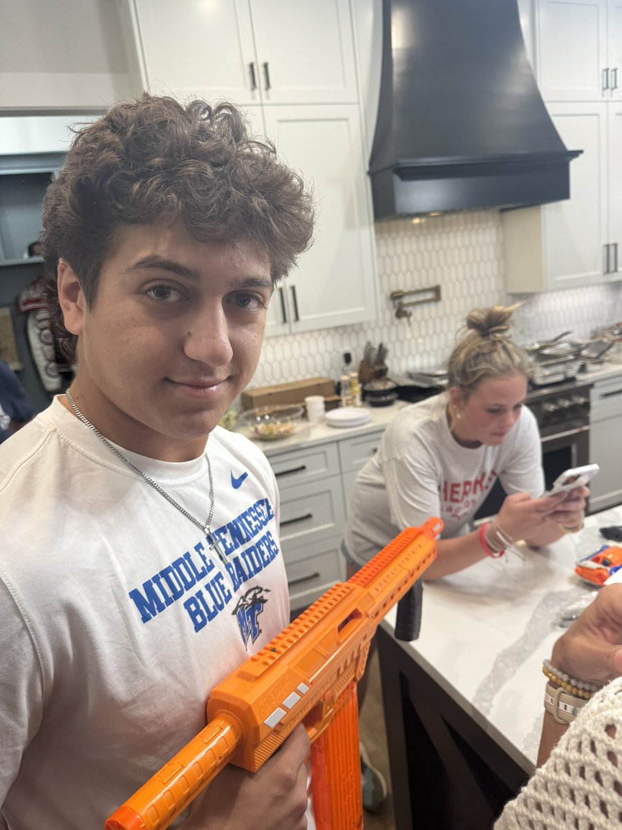 Finnnem's tweet photo. had to hit a little side quest to end the night. Finn n em up 4-3🦇@CHSwarriorsNerf @WAMNERF24 https://t.co/JKSv4baDmI