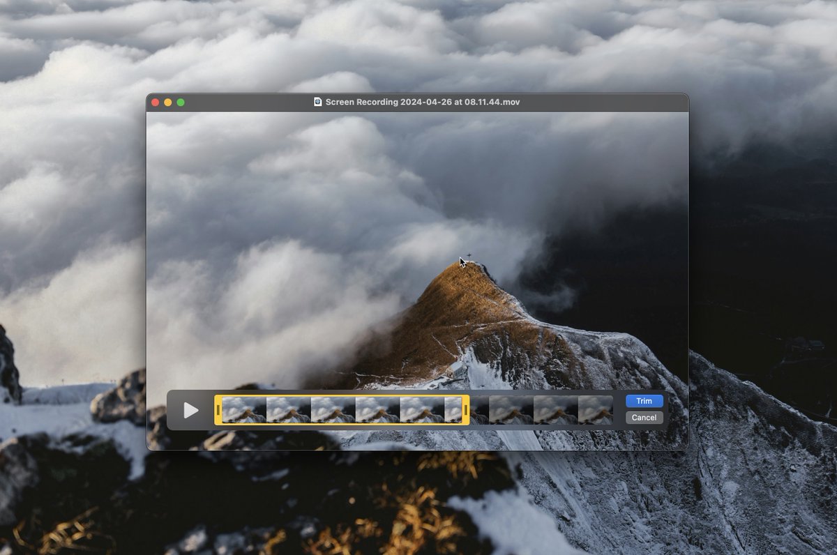 推荐Mac系统自带的Quick Time Player可以录制视频，划区录制，应用录制，全窗口录制，甚至可以投屏手机画面到电脑后录制手机画面。

更牛的是，QuickTime录制后，可以用来剪辑视频，一站式操作，节约了3个软件。很多人不知道这个，分享一下。