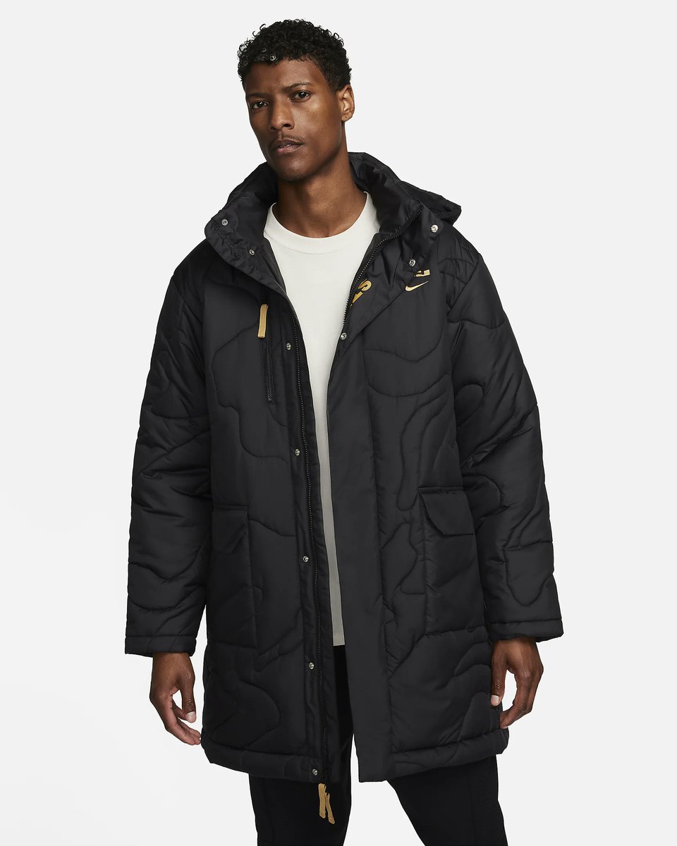 AD: NEW LeBron x Liverpool FC Nike Therma-FIT ADV Repel Soccer Jacket

Shop -> howl.me/cl7C6jGuBdl