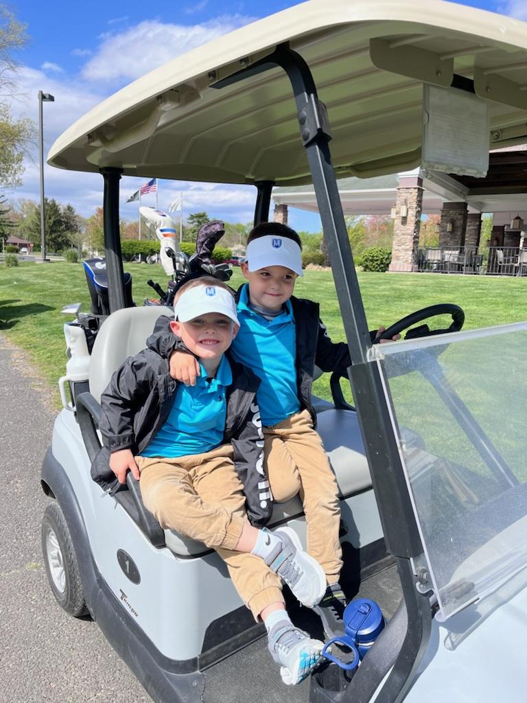 Bring your child to golf day with <a href="/mshs_PETRINI/">Elisa Petrini</a> today and her 2 little 👼👼.