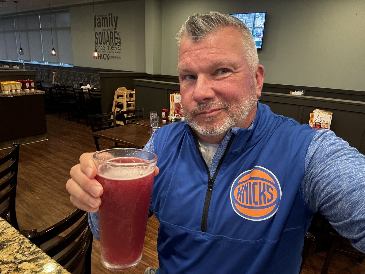 DCSUNDEVIL's tweet image. Let’s Go Knicks!