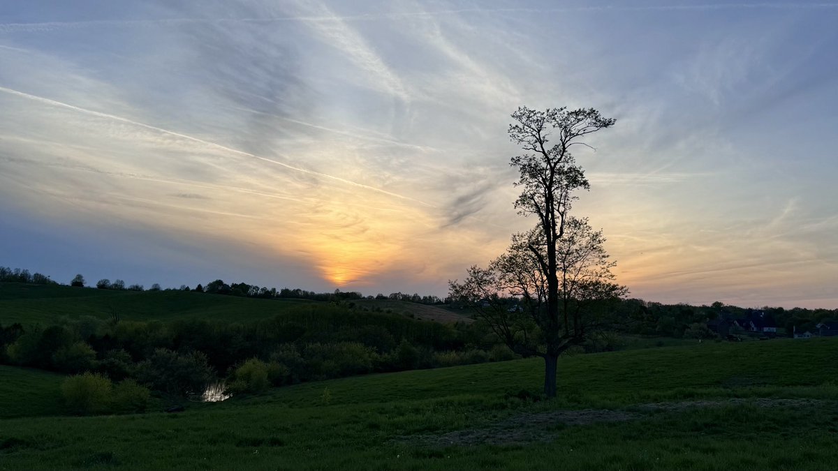 Sunset tonight. ⁦@cjwxguy56⁩ ⁦@JenNimePalumbo⁩ ⁦@jloganwxguy⁩