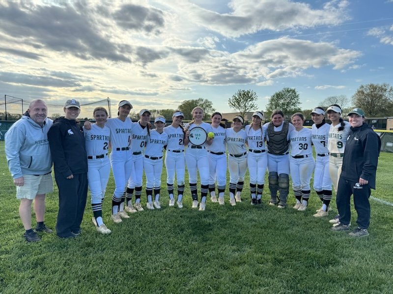 SteinertHSSB's tweet photo. Congratulations to Katie Simonka on her 100th high school strikeout today https://t.co/zx25tAWQ4y