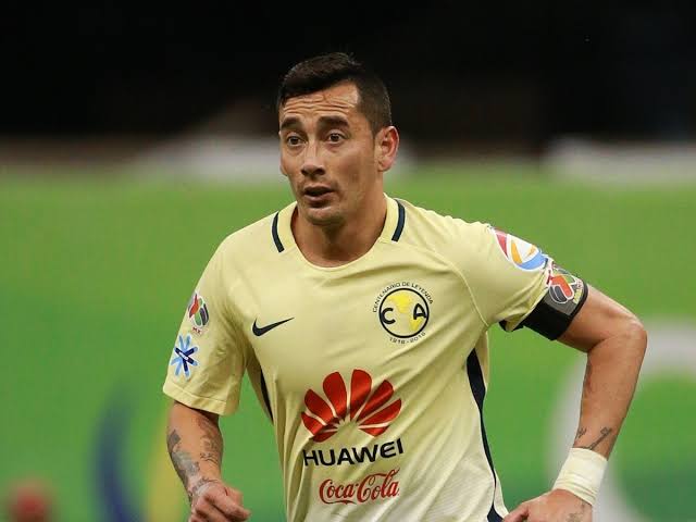 / ÚLTIMA HORA 🚨/ 🔸 @PIO_FC hace oficial la llegada del jugador Rubens Sambueza de cara al repechaje para el mundial 🔸 El experimentado mediocampista tuvo un exitoso paso por la Liga MX sobretodo con el @ClubAmerica #KingsLeague