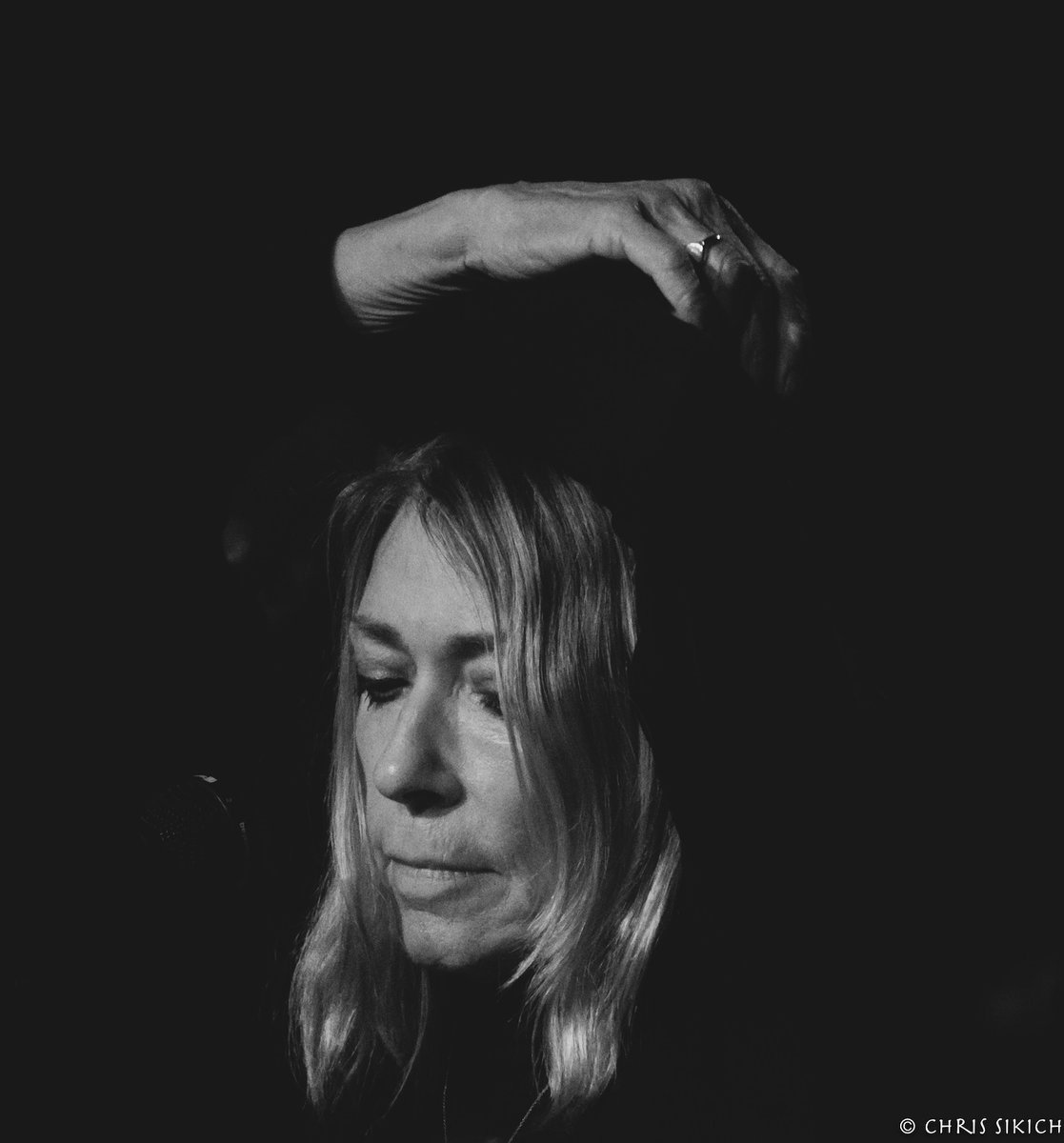 Happy birthday #KimGordon (@thesonicyouth, Body/Head). Still a kool thing. Photo for MAGNET by #ChrisSikich (@countfeed). Read @brittaphillips (@luna_theband, @deanandbritta) in MAGNET on @KimletGordon: magnetmagazine.com/2016/05/09/fro…