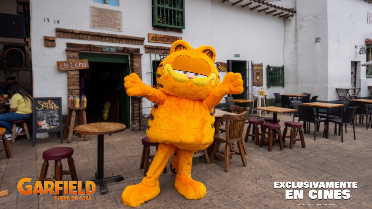 Un gato de casa ha salido a explorar por Bogotá🧡 y desde el 1 de mayo lo podrás ver en la pantalla grande en #Garfield: Fuera De Casa, porque el gato más famoso del mundo regresa😻. ¿Cuál es tu primer recuerdo con Garfield? Recuerda la preventa YA está activa.