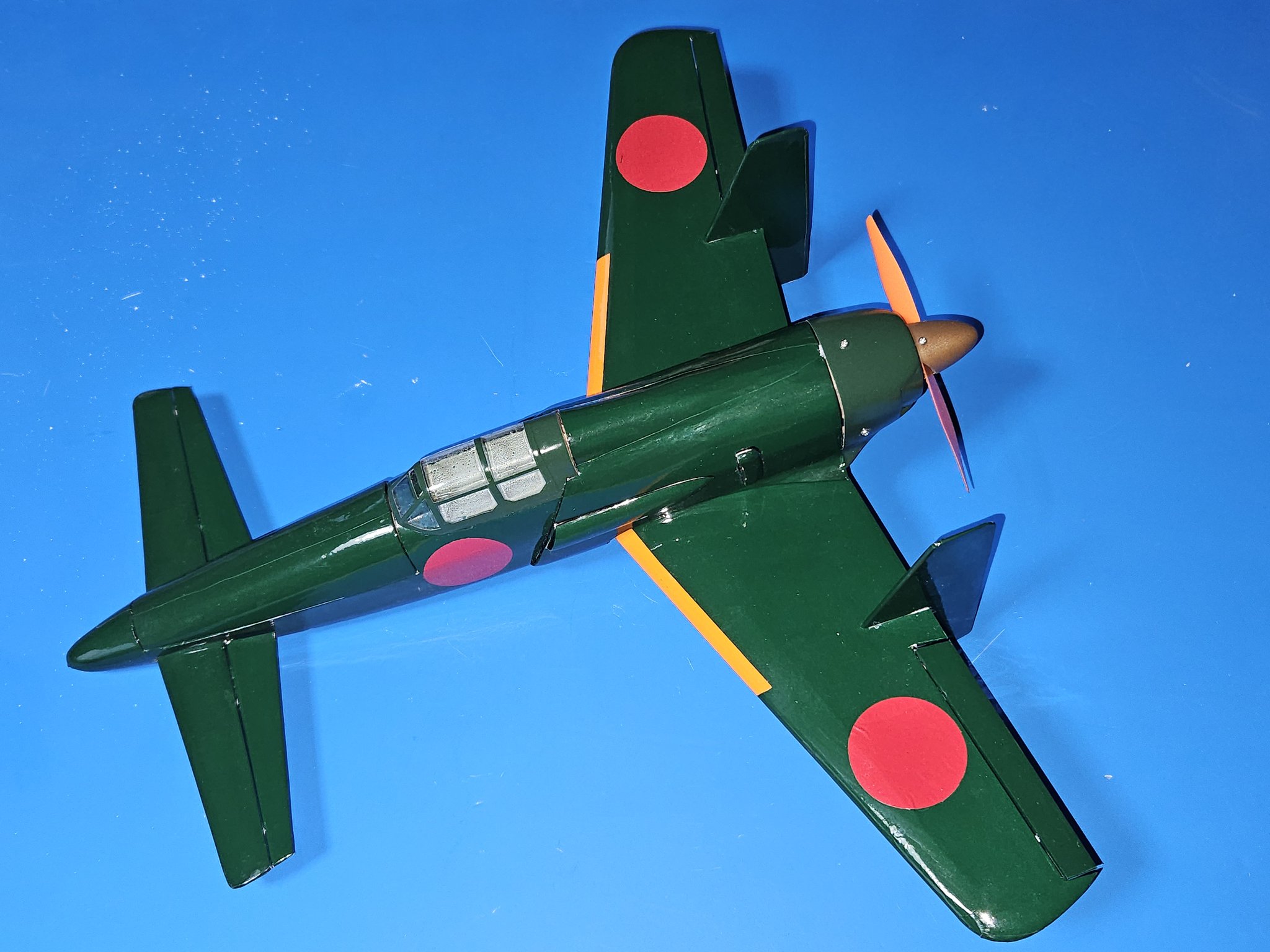 Amazon | バルサウッド 電動トレーニング飛行機 1200mm T-20