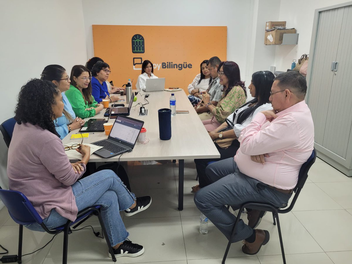 MinEducación tweet media