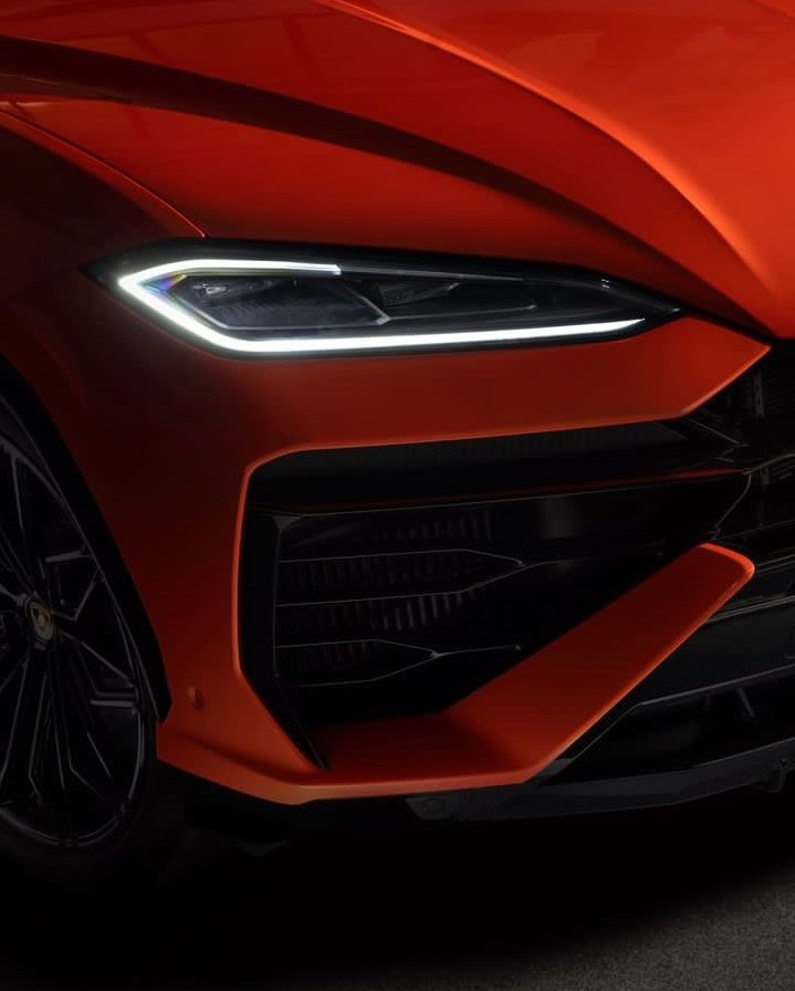 CarNerd_02's tweet image. The All New Lamborghini Urus SE 🤤... Hot innit 🔥 #Lamborghini #Binance #carnerd