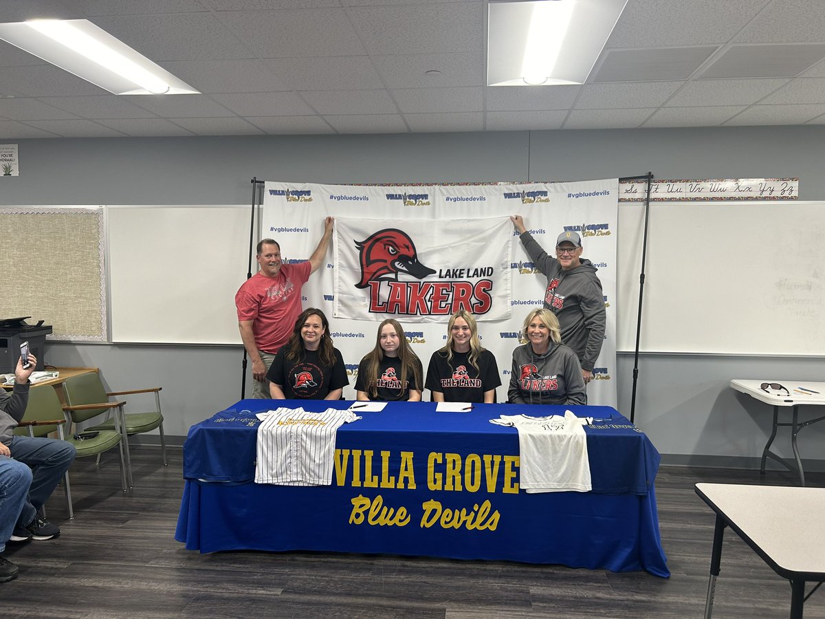 VGBlueDevils's tweet photo. Congratulations to these athletes who have committed to playing at the next level! 

Kayln Cordes: Volleyball @dacc_athletics 
Logan Lillard: 
Softball 
@LLCAthletics 
Alison Pangburn 
Softball 
@LLCAthletics 

@VG302 @zachpiatt13 https://t.co/fkwrccUJYq
