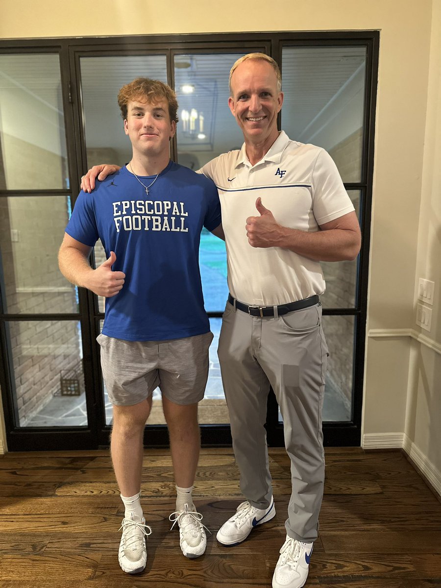 Really appreciate @CoachLobotzke for the amazing school and home visit today!! Learned so much about the great history and culture at @AF_Football!! @coachskene3 @CoachTCalhoun @AF_FBRecruiting #BoltBrotherhood