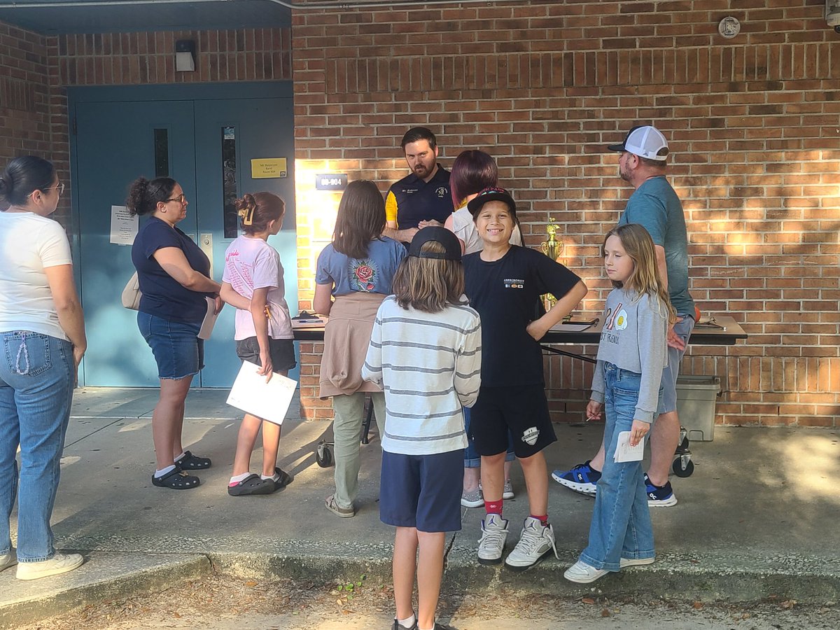 Eustis Middle School tweet media