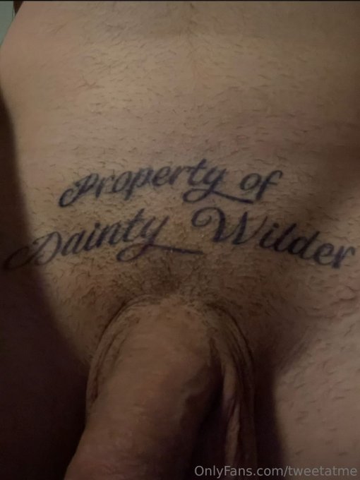 If you&rsquo;re not this into me, I&rsquo;m not interested (ps I have the best fans in the world) https://t.co/f<a href="/tag/leeloo1"class="tags"><span>#leeloo1</span></a>