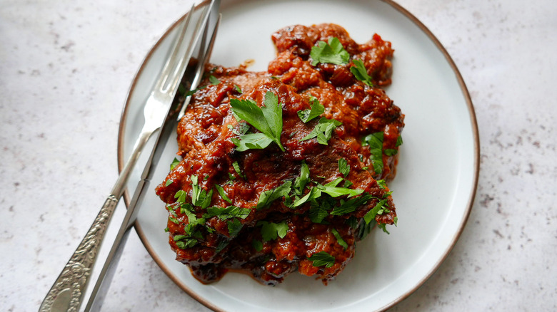 Easy Swiss Steak Recipe 😋😋

Recipe by #ChefSane 🧑‍🍳

Full #recipe on our food blog 👉 chefsane.com/easy-swiss-ste… 👈 

#foodphotography #foodblogger #recipeshare #TastyTreat #FoodieFaves #DelishDish #FoodGoals #NomNom #EpicEats #YumYum