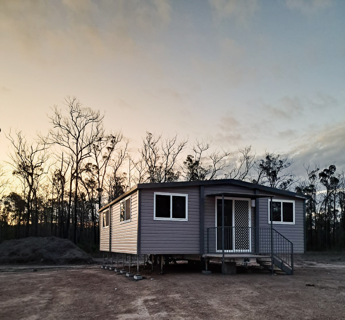 Check out Australia's fully relocatable granny flat solution. 🇦🇺 🏠
👉 bit.ly/4aNhTu2
#VanHomes #AustralianMade #GrannyFlatSolution #AffordableLiving #StylishHomes