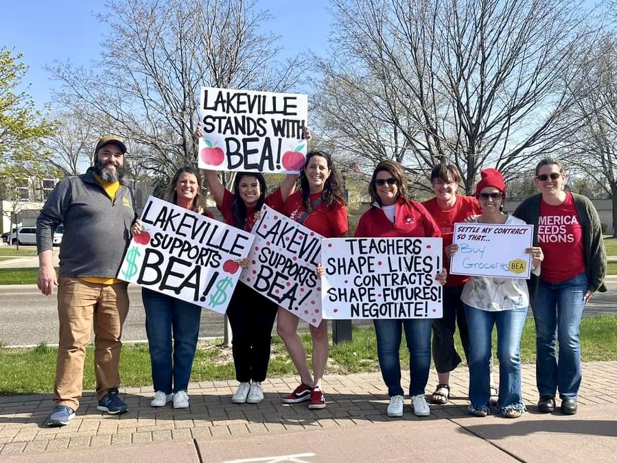 Education Minnesota tweet media