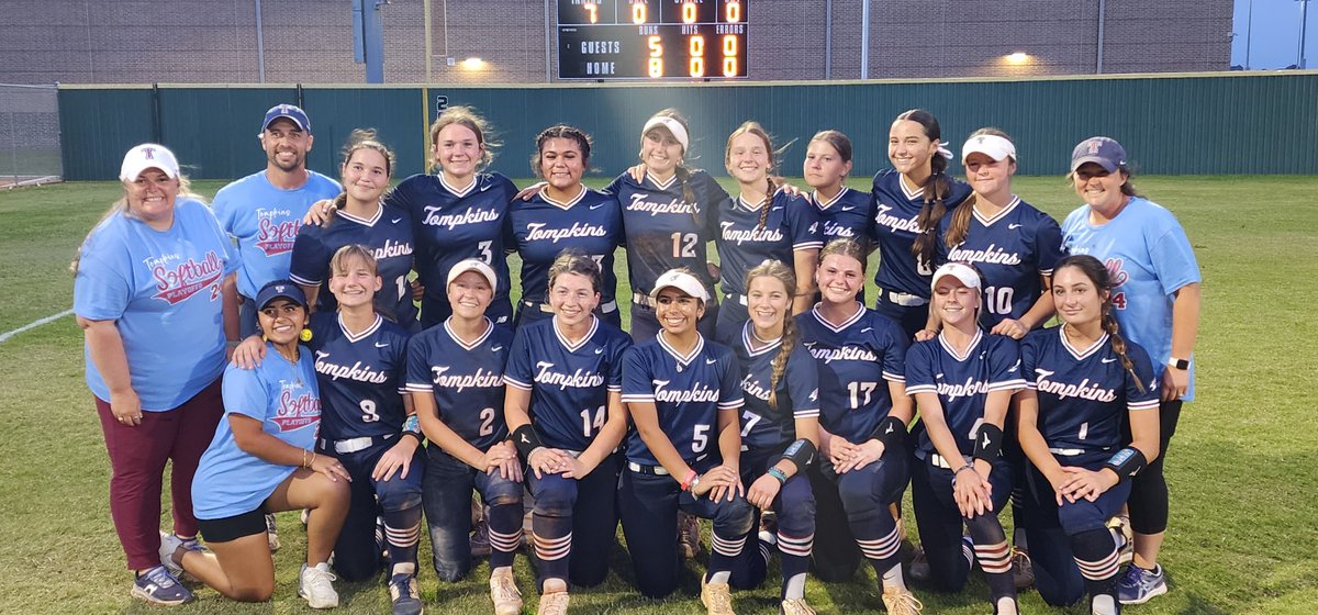 Tompkins starts the night with an 8-5 win over Travis!! Tompkins advances to the area round of the playoffs! Congratulations to Coach Orsak on her 1st career playoff win as a head coach!!