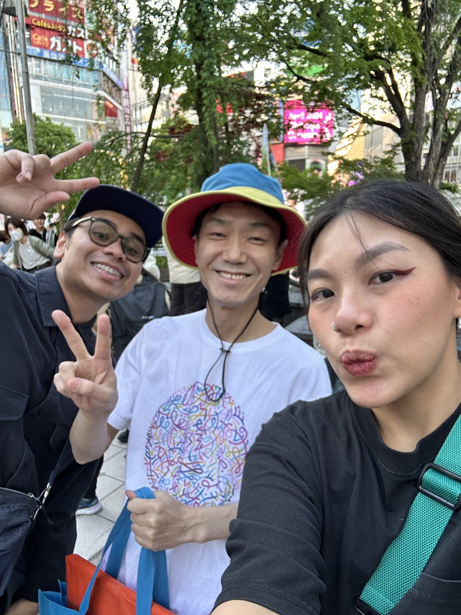 owiliunic tweet media