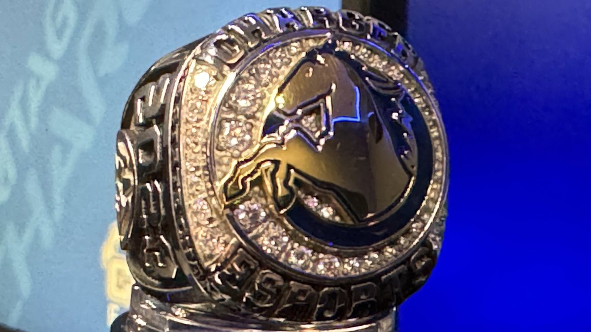 💍 Fall 2023 @PlayVS Oklahoma Champions…kinda has a RING to it!! All smiles today as #RocketLeague got their championship rings…a quest seasons in the making! #hhokc #chargerpride #tookstate #ringszn #okpreps #playvs #yourjourney #yourlegacy #baronrings #baron2024