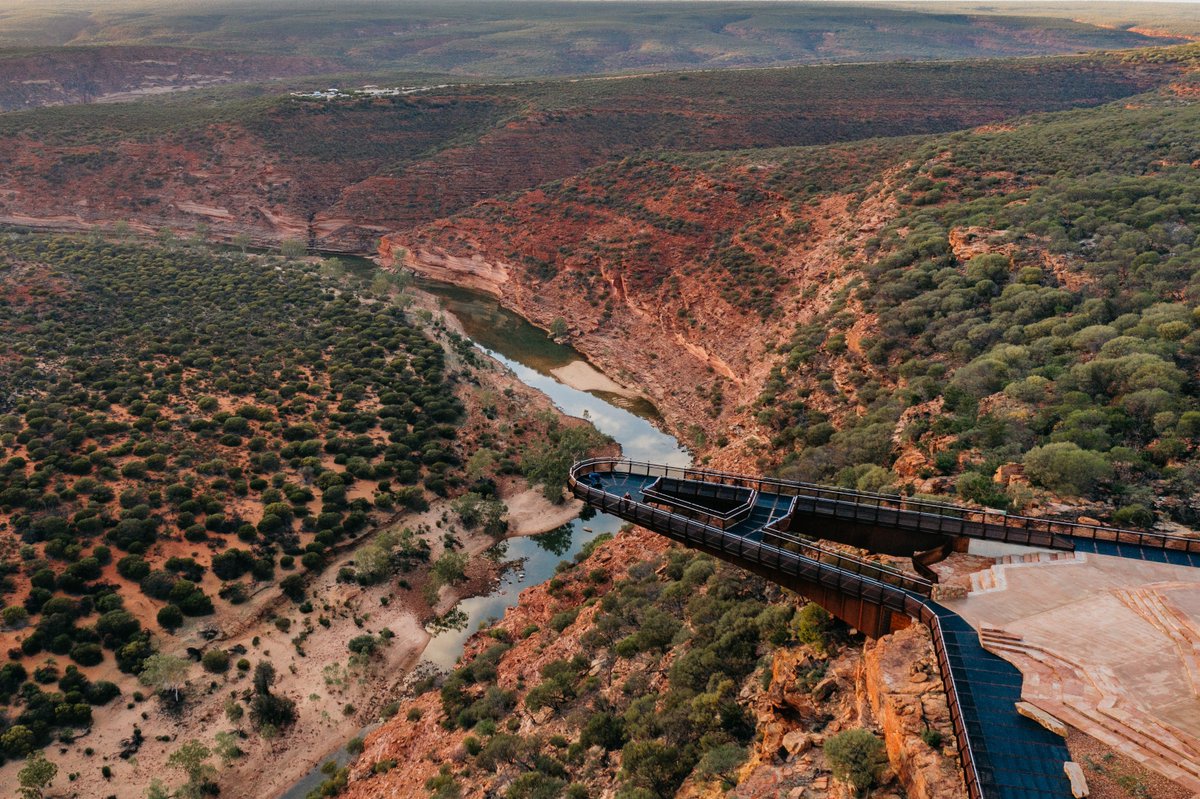 DESTINATION HIGHLIGHT – AUSTRALIA'S CORAL COAST

@australiascoralcoast, where adventure and awe-inspiring natural wonders await corporate and incentive travellers seeking unforgettable experiences. 

#WAtheDreamState 
#BusinessEvents 
#WesternAustralia