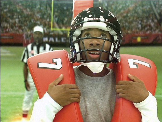 Live look at the Falcons draft room… 
#NFLDraft  #Falcons