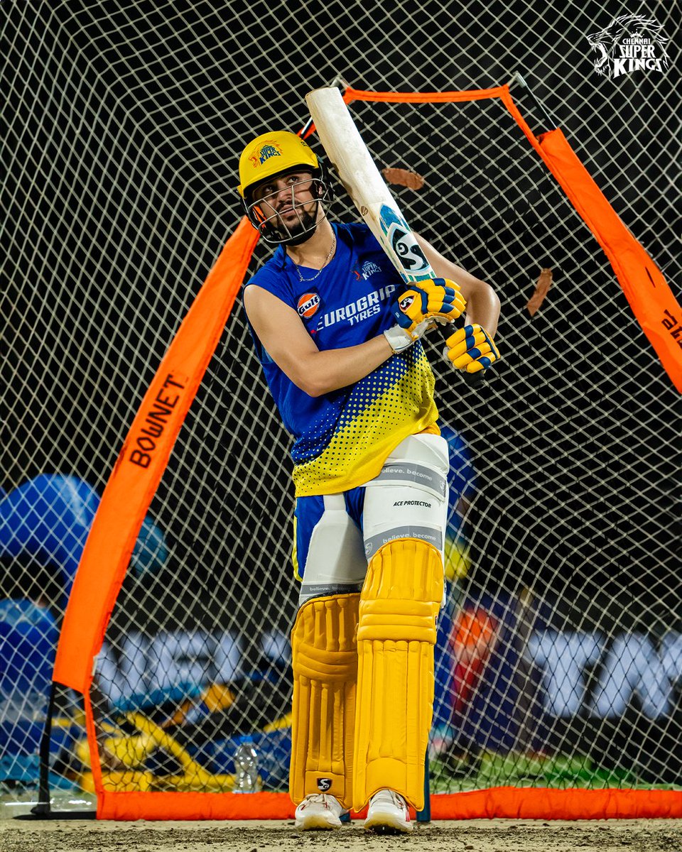 ChennaiIPL's tweet photo. Warrior with the weapon!🦁💥

#WhistlePodu #Yellove https://t.co/5M3S0Heyol