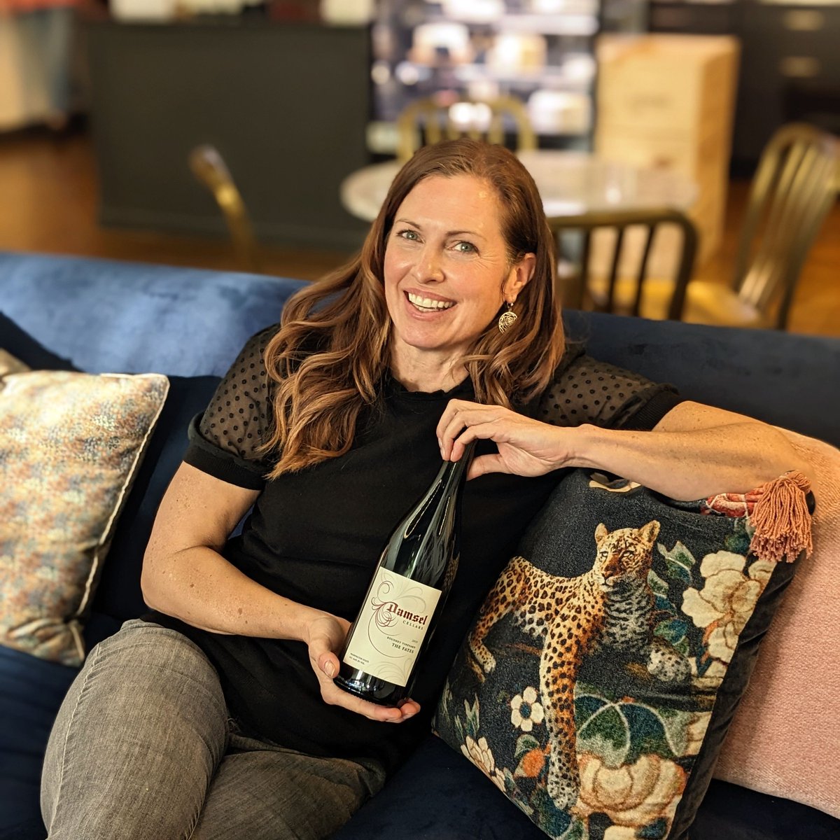 Meet our winemaker, Mari Womack, IRL & learn about the wine in your glass! Mari is at our Hollywood tasting room this weekend:⁠ 📅 Saturday, 4/27, 2-6pm 🍷 pouring the current lineup including our newly released Malbec.⁠ 📷️: @grnlakegirl #wawine ⁠