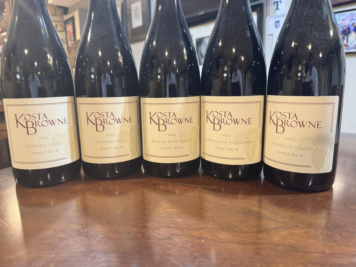 MikeSchlueter72's tweet photo. Gotta love delivery days. Gotta lay a few down. Wish I had more cellar space. ;). @Kosta_Browne #springdelivery #stlwine https://t.co/FJ03UO5eTd