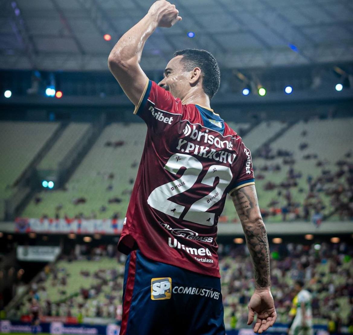 Yago Pikachu pelo Fortaleza:

191 jogos
52 gols (2 hoje)
27 assistências

23 jogos, 10 gols e 2 assistências na temporada.