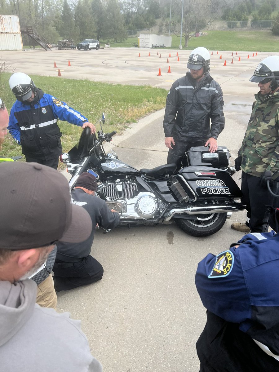 Day 4 of Motor School came and went! We worked on more braking and incorporated a turn after the braking. We were then introduced to the very challenging “Keyhole” cone course. I continue to get more sore every day, but the show must go on. 🙂🙃#BPD