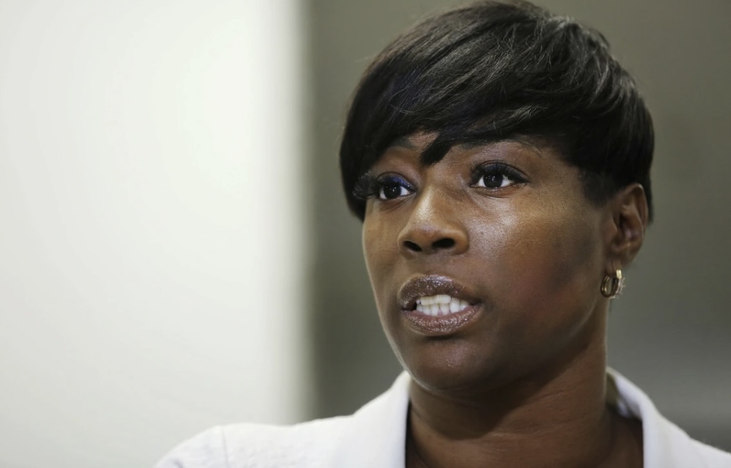 Last month, Crystal Mason’s illegal voting conviction was overturned by the Second Court of Appeals. Now the Tarrant County District Attorney’s Office is asking the Court of Appeals to reverse that ruling reinstating her five-year prison term for casting an illegal provisional…