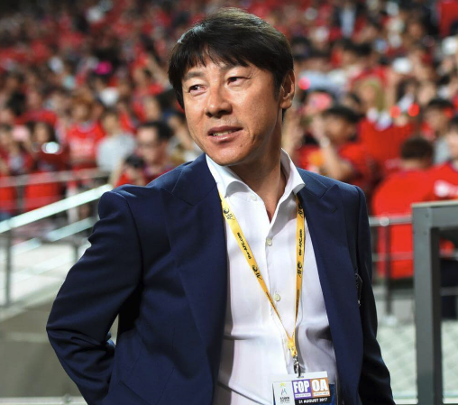 KNTFootball's tweet photo. 📢 | Props to ASEAN Football 👍

I notice some comments throughout today crapping on Indonesia- can we not do that?  

They legit were a better team than us today.  Hard pill to swallow.  And it wasn't just today.  This was a terrific side that defeated AFC heavyweights like Australia, they blew out Jordan 4-1, and lost to the hosts Qatar down 10 men.  It's no shame to lose to them, honestly.  All the more with the coach they have.

ASEAN football has grown considerably (much in thanks to Korean coaches) and that shouldn't be mocked but celebrated.  Even their fanbases are passionate and more fiery than ours in many ways.  (Did you see the Indonesians today in the Stadium?!  Total home stadium vibes.)  Fair play and good on them.  Like I said, I'm gutted at the loss, but I'm proud of our coaches that are making history like Shin Tae-young, Kim Pan-gon, Park Hang-seo.  

At the end of the day, a rising tide lifts all boats.  This is only going to sharpen the KNT as well as we respect our Asian neighbors and get challenged to do better as one of the highest ranked nations in the AFC.
🫡🇰🇷 #AFCU23