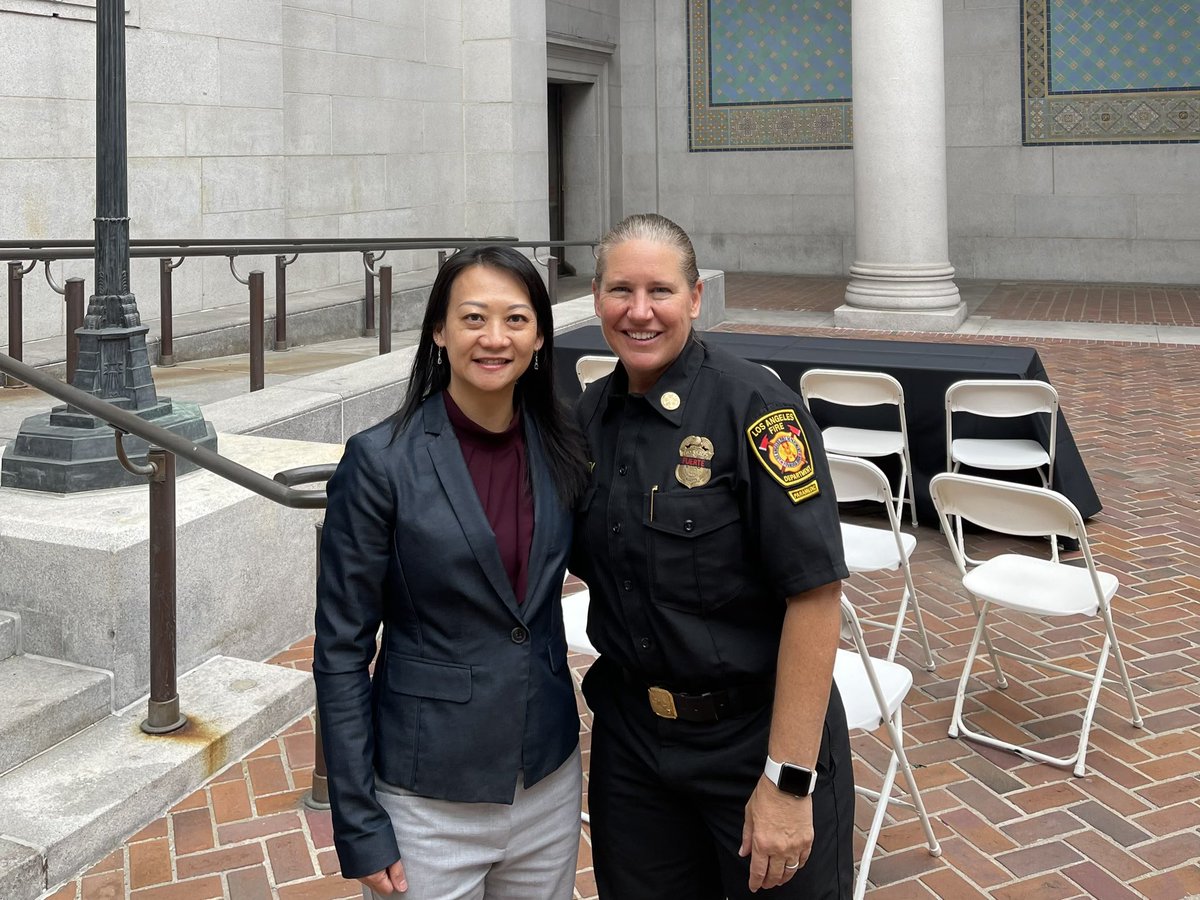LAFDChief's tweet image. I was honored to be a guest speaker at the @LACity Women’s Management Academy graduation. I’m so proud of all of these women, and want to especially congratulate @LAFD’s very own Ingrid Orellana & Lisa Gerenscer for all of their hard work. Well done, ladies!