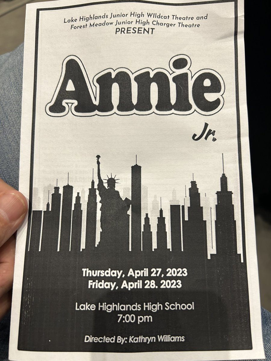 🎭 Bravo to the amazing cast and crew of @LakeHighlandsJH and @ForestMeadowJH ‘s production of Annie Jr.! From heartwarming moments to show-stopping numbers, they brought Annie's timeless tale to life in a truly unforgettable performance. #AnnieJr #TheaterMagic @mswilliamsdrama
