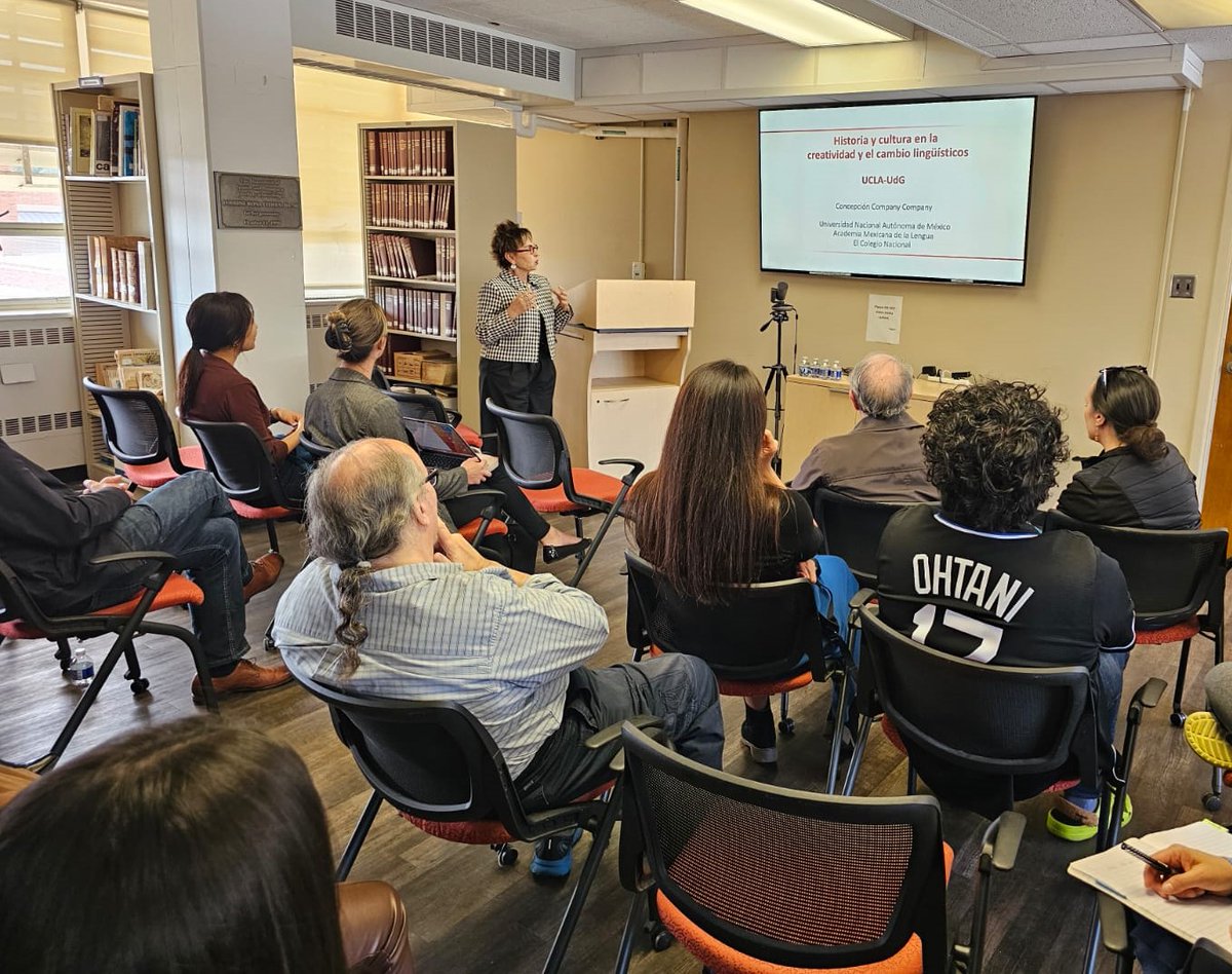 UDGFoundUSA's tweet photo. Concepción Company, directora adjunta de la Academia Mexicana de la Lengua, impartió la conferencia "Historia y cultura en la creatividad y el cambio lingüísticos" en la Lydeen Library de la @UCLA. 
La conferencia es parte de los festejos por el 30° Aniversario de la @CatedraJC https://t.co/NzfIvJZvCa