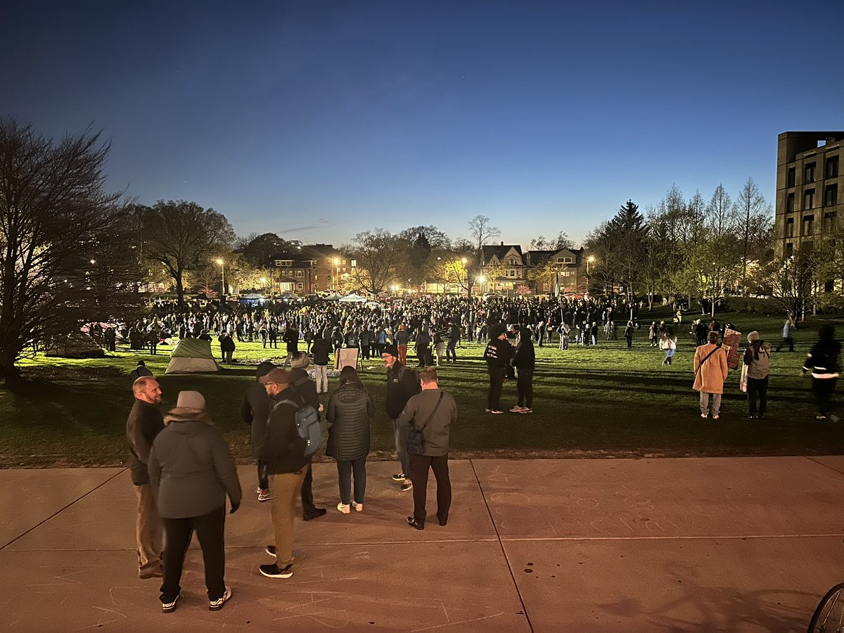 No signs of dwindling protestor numbers. In fact, numbers appear to have grown over the past hour. Have not seen evidence of any university effort to disperse the crowd — only one NUPD car present.