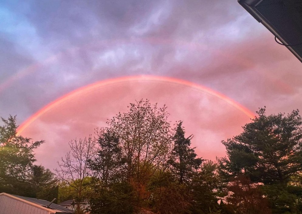 Check out a stunner of a photo captured Wednesday evening by Nicole Torres in York Haven, Pa. A double rainbow occuring at sunset! 🌈🌈