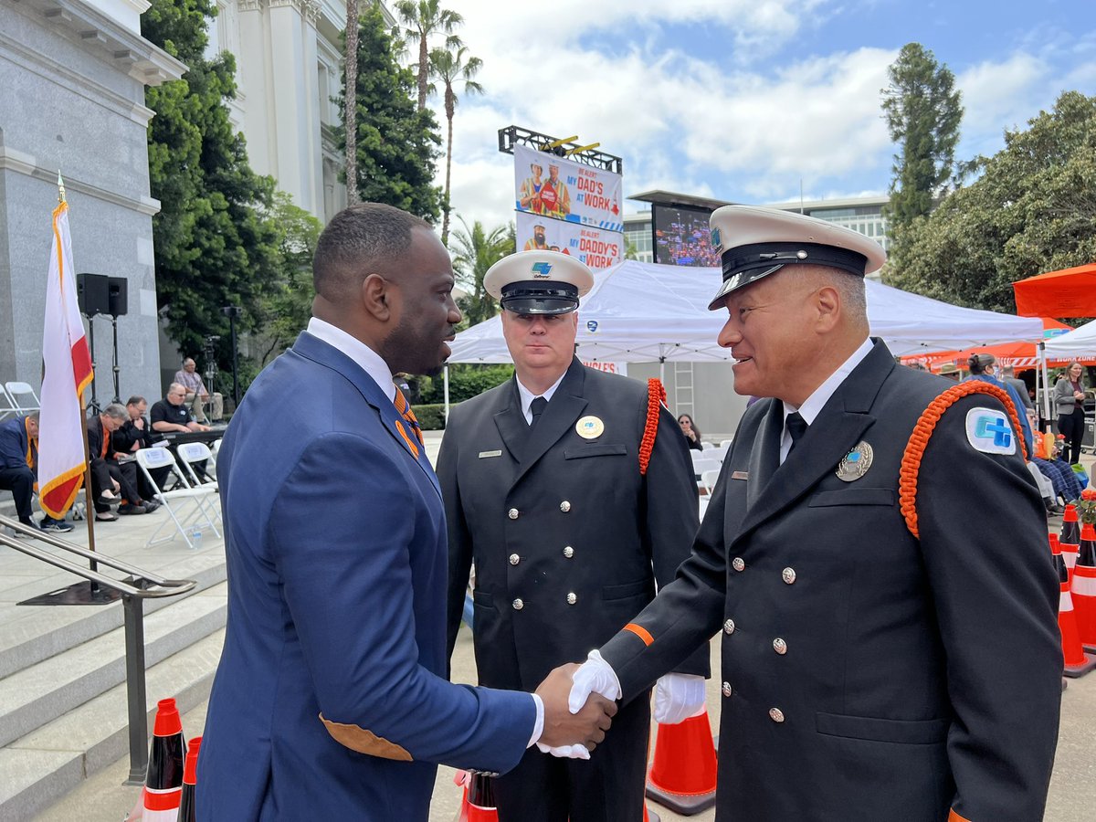 Beautiful ceremony today for 193 @CaltransHQ hwy workers and their families at State Capitol. These cherished lives taken too soon underscores importance of our Safety priorities & Vision Zero goal. Please Be Work Zone Alert & Slow for the Cone Zone.🧡#SafetyFirst @ToksOmishakin